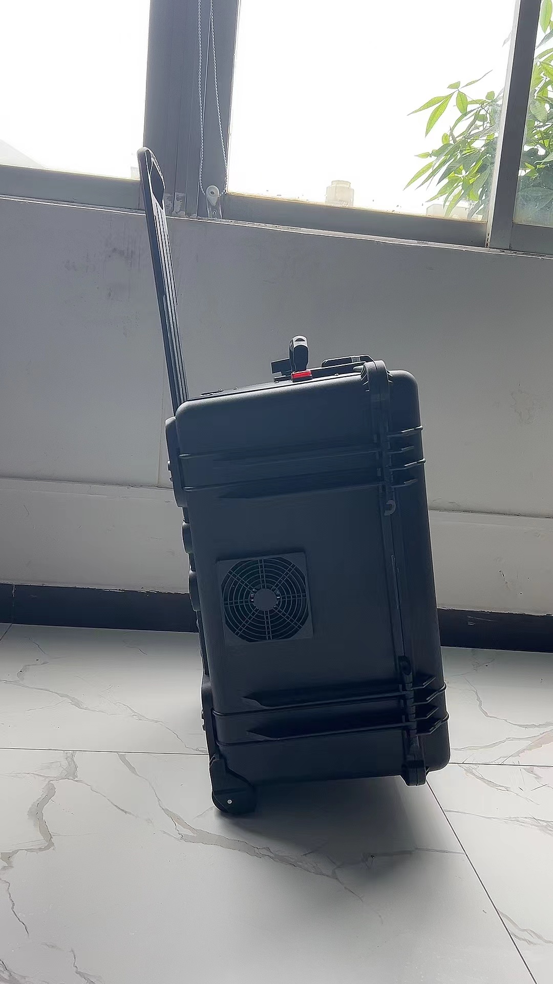 耿马手拉箱型移动通信干扰器